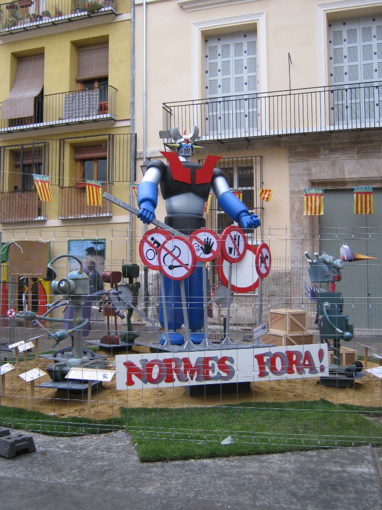 Totfalles: Plaça de la Santa Creu